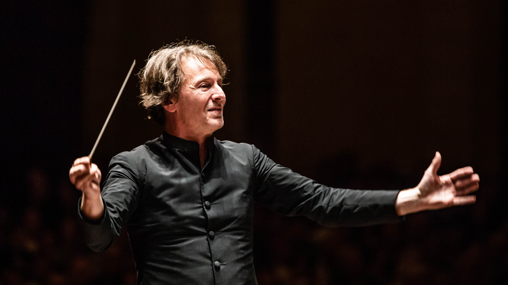 Marc Albrecht dirigeert Sjostakovitsj Symfonie nr. 1